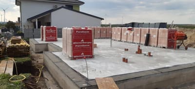 Fundamentplatten, Foto 6 von 10 (öffnet in neuem Tab)